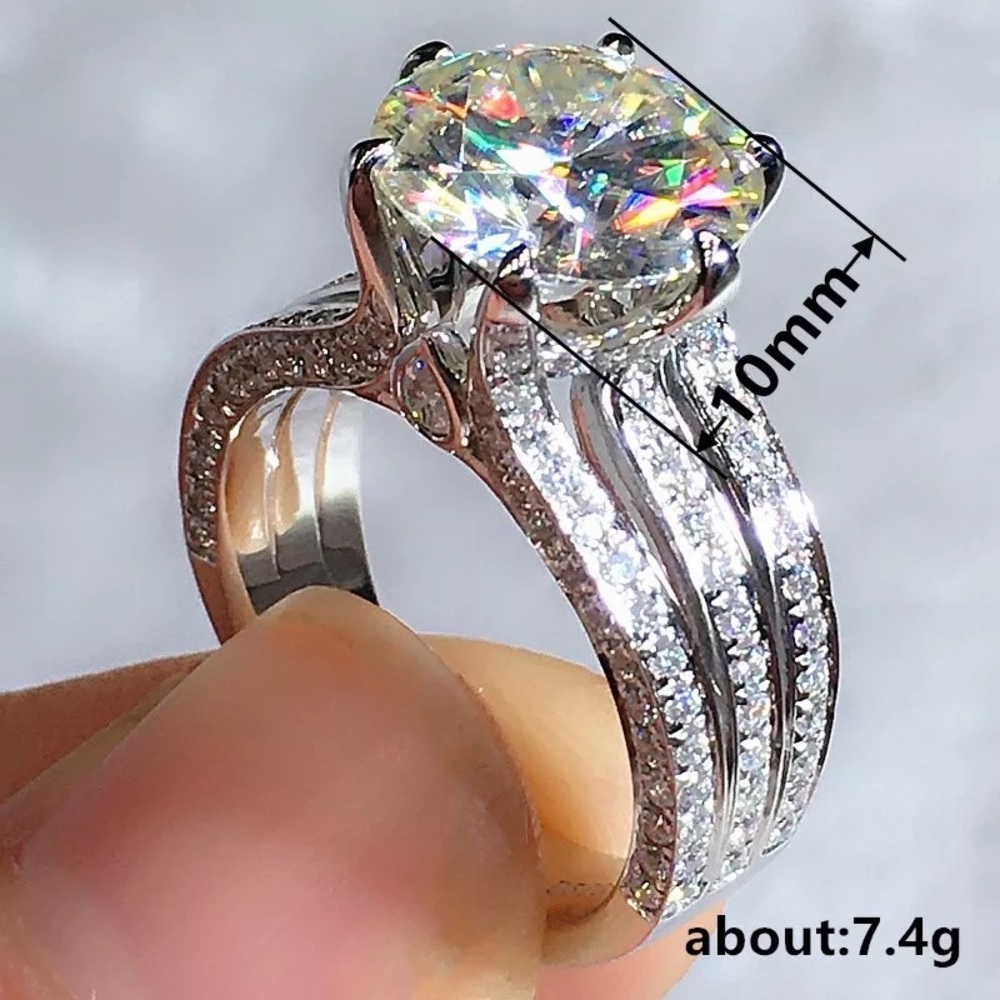New Women’s 925 Silver Round cut Diamond Elegant Ring - Picture 6 of 6